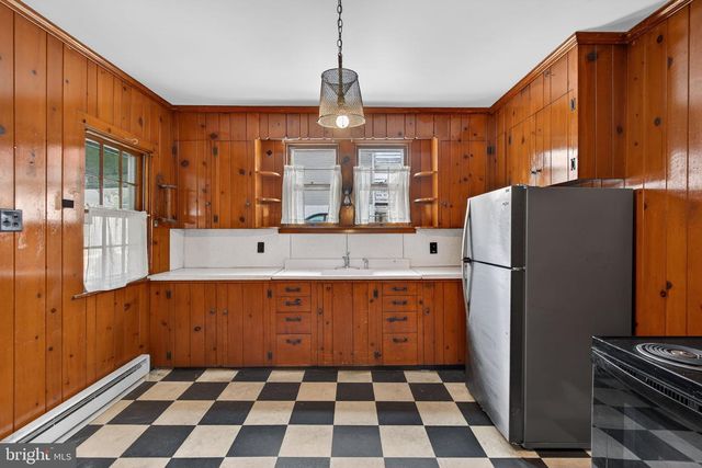 343 N 3RD ST, Columbia, PA 17512