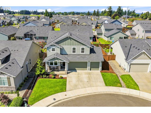 1947 N KNOTT Ct, Canby, OR 97013