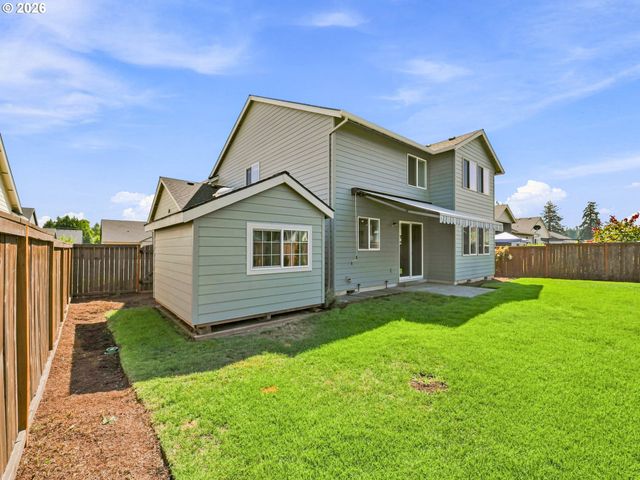 1947 N KNOTT Ct, Canby, OR 97013