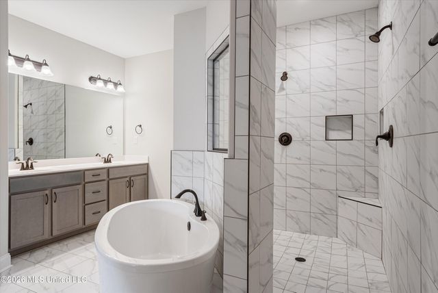 821 Hazelwood Drive, Lake Cormorant, MS 38641