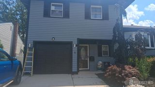 5 Sumutka Court, Carteret, NJ 07008