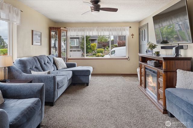 4322 S 10th Street, Tacoma, WA 98405