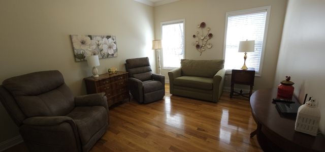 215 Woodson Dr, Tullahoma, TN 37388