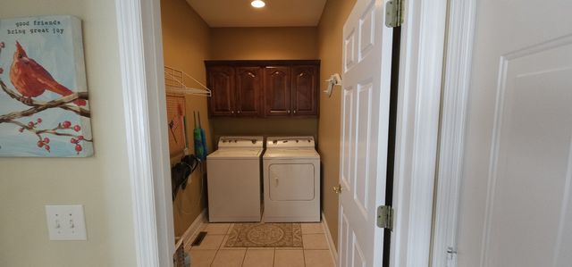 215 Woodson Dr, Tullahoma, TN 37388