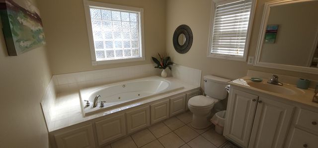 215 Woodson Dr, Tullahoma, TN 37388