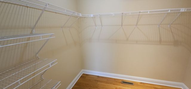 215 Woodson Dr, Tullahoma, TN 37388