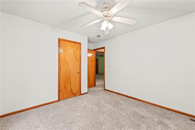 641 S Kisner Drive, Independence, MO 64056