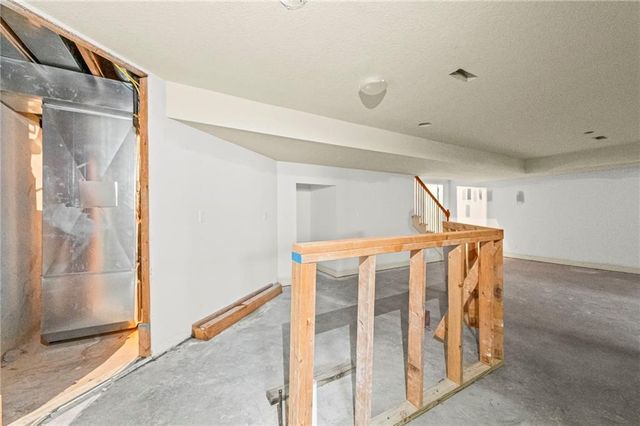 641 S Kisner Drive, Independence, MO 64056