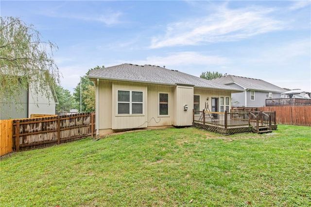 641 S Kisner Drive, Independence, MO 64056