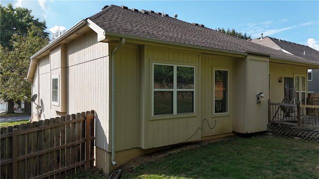 641 S Kisner Drive, Independence, MO 64056