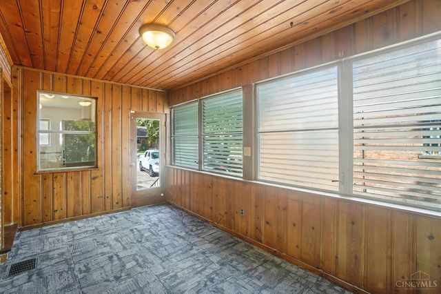 1224 Westminster Drive, Cincinnati, OH 45229