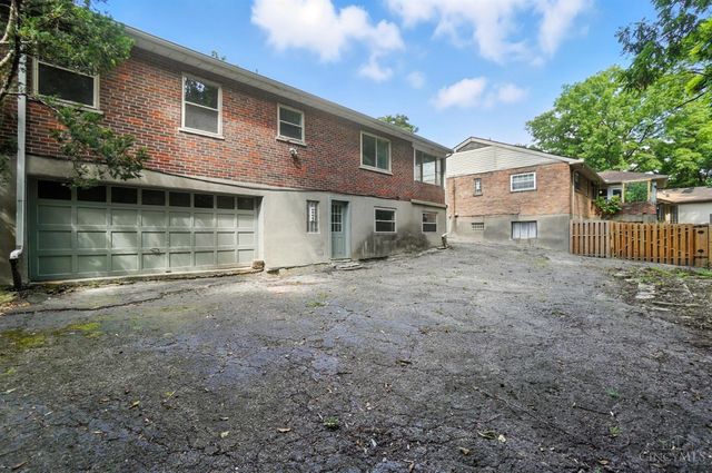 1224 Westminster Drive, Cincinnati, OH 45229