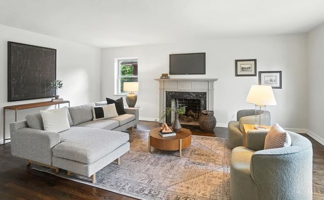 1224 Westminster Drive, Cincinnati, OH 45229