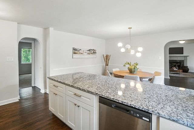 1224 Westminster Drive, Cincinnati, OH 45229