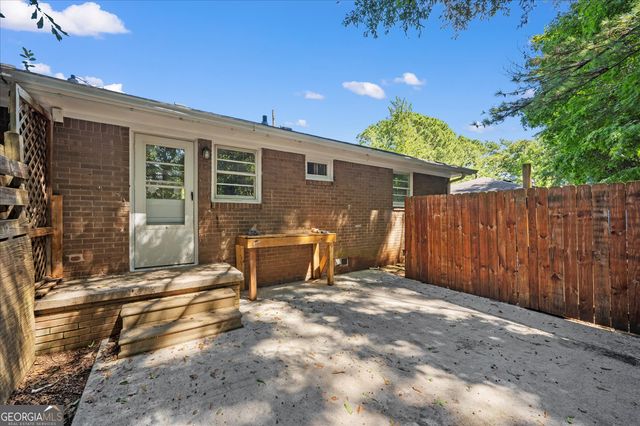 190 Opal Drive, Roswell, GA 30075