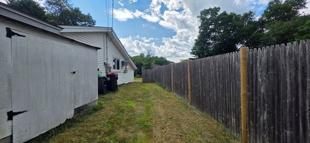 126 Lynn Rd, Brockton, MA 02302