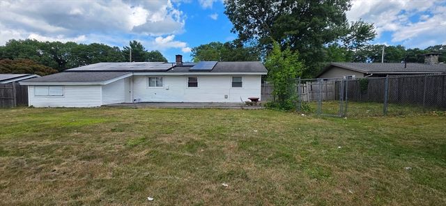 126 Lynn Rd, Brockton, MA 02302