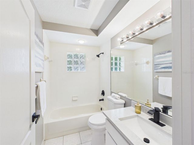 35601 WICKINGHAM COURT, Zephyrhills, FL 33541