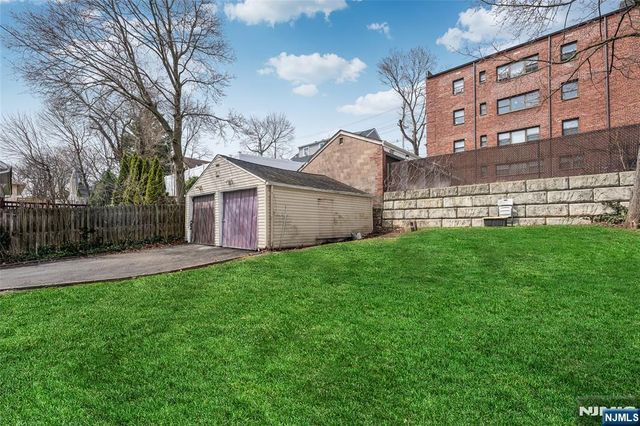 179 Prospect Street, Hasbrouck Heights, NJ 07604