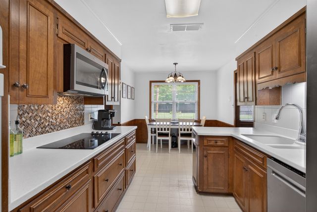 1554 Westbury Drive, Shreveport, LA 71105