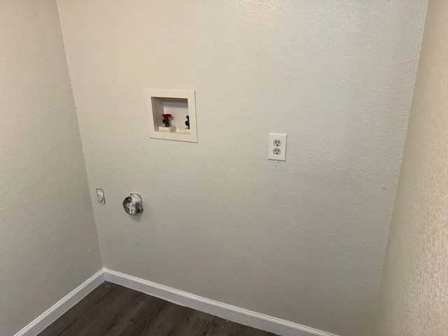 509 W Coffin Street, Denison, TX 75020