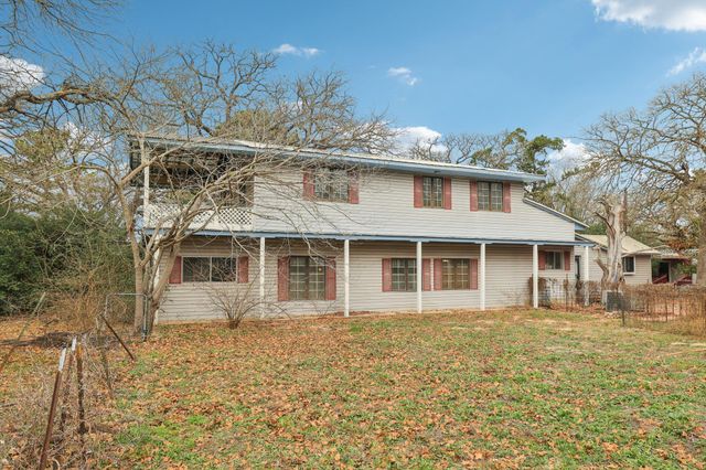 339 Cool Water DR, Bastrop, TX 78602