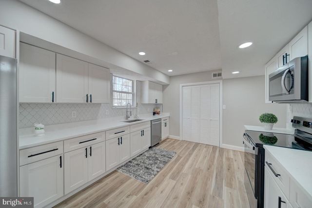 8250 DOEWOOD RD, Lusby, MD 20657