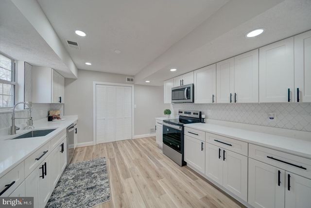 8250 DOEWOOD RD, Lusby, MD 20657