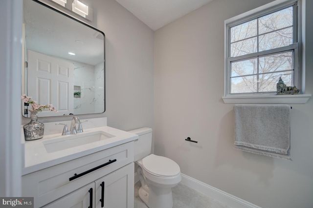 8250 DOEWOOD RD, Lusby, MD 20657