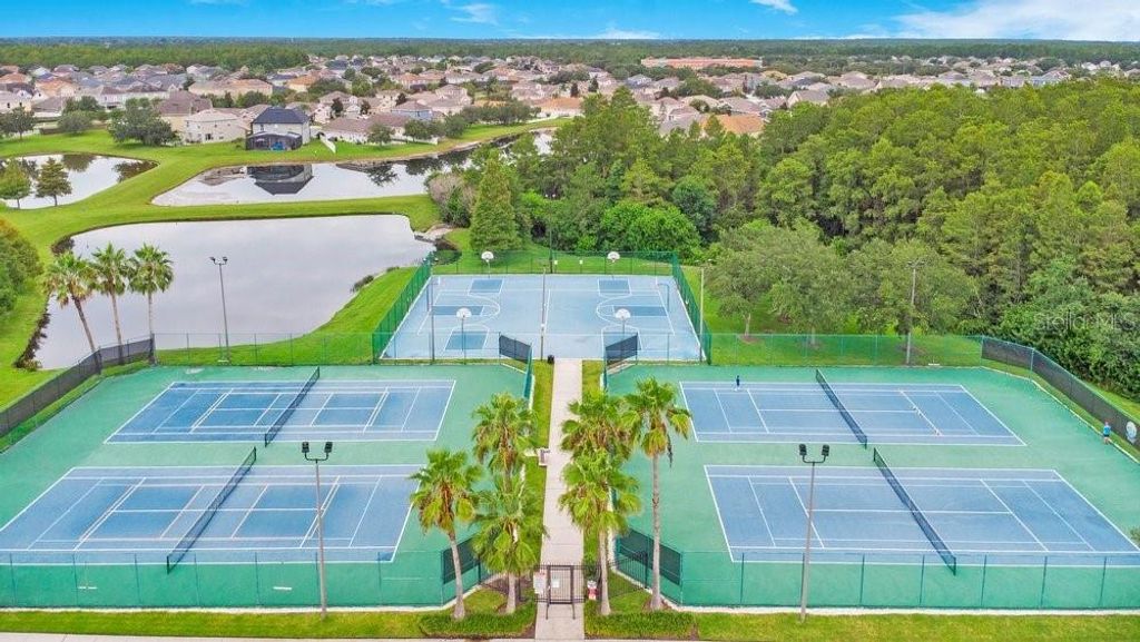 Image 35 of property listing at 14192 GOLD BRIDGE DRIVE, Orlando, FL 32824