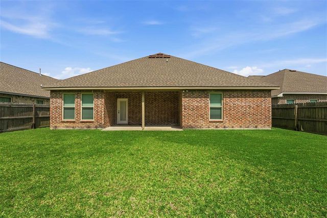 66 Pepper Creek Drive, Sulphur, LA 70663
