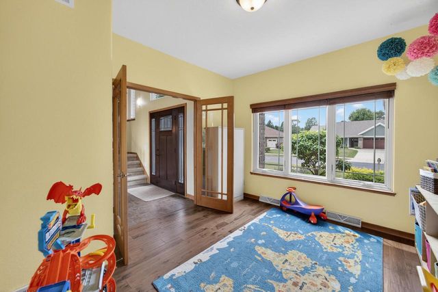 1161 Heritage Court, Sun Prairie, WI 53590