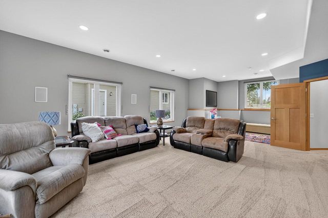 1161 Heritage Court, Sun Prairie, WI 53590