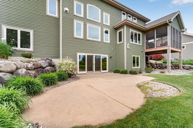 1161 Heritage Court, Sun Prairie, WI 53590