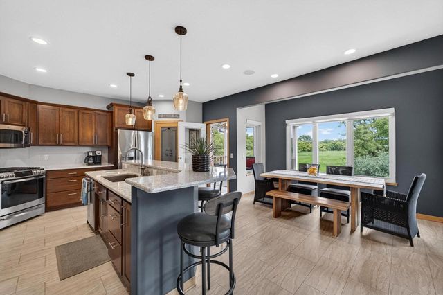 1161 Heritage Court, Sun Prairie, WI 53590