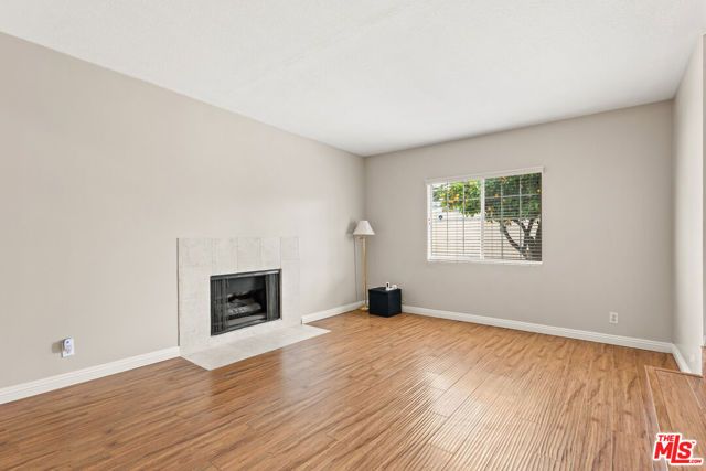 8512 Belford Avenue, Los Angeles, CA 90045