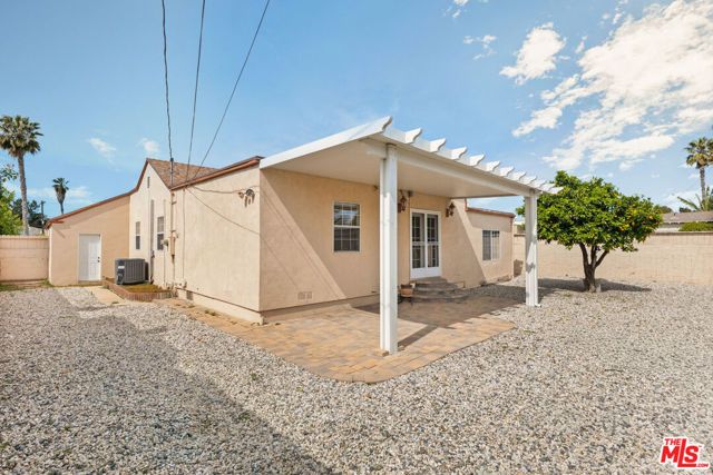 8512 Belford Avenue, Los Angeles, CA 90045