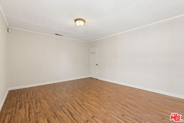 8512 Belford Avenue, Los Angeles, CA 90045