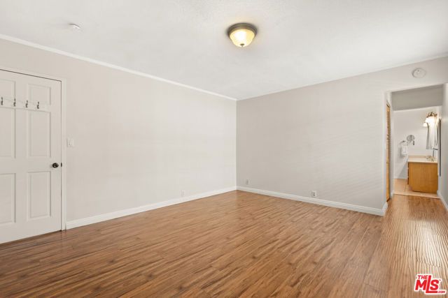 8512 Belford Avenue, Los Angeles, CA 90045