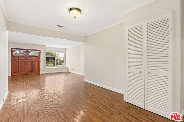 8512 Belford Avenue, Los Angeles, CA 90045