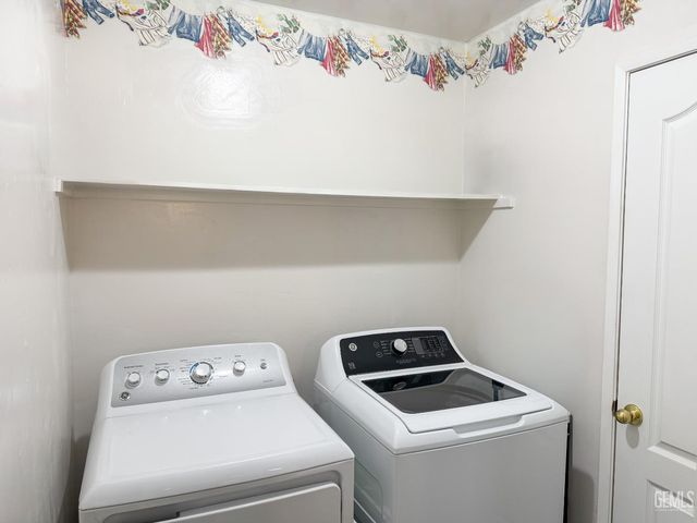 10005 Marco Polo Avenue, Bakersfield, CA 93312