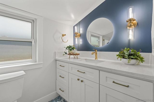305 Pomona Ave, Coronado, CA 92118