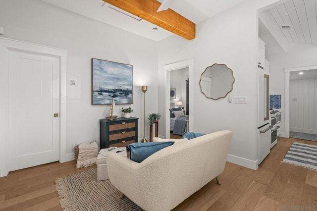 305 Pomona Ave, Coronado, CA 92118