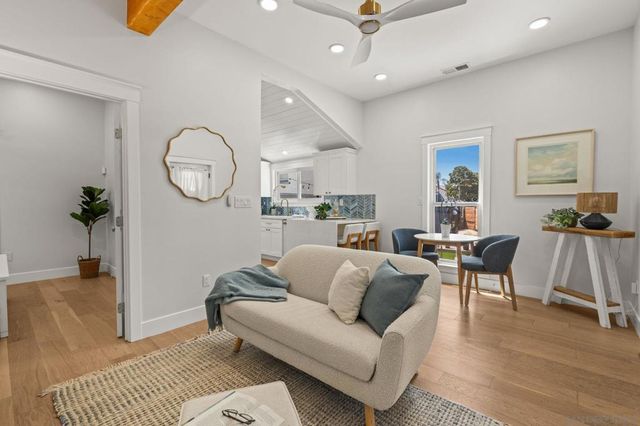 305 Pomona Ave, Coronado, CA 92118