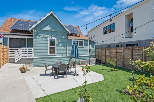305 Pomona Ave, Coronado, CA 92118