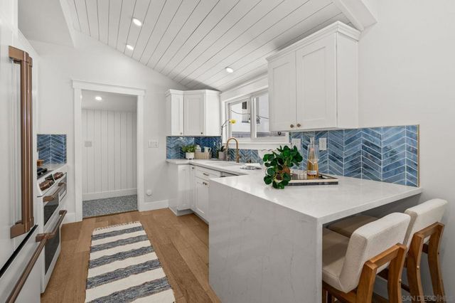 305 Pomona Ave, Coronado, CA 92118