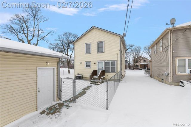 1400 Helen Street, Detroit, MI 48207