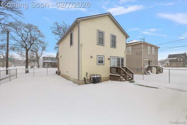 1400 Helen Street, Detroit, MI 48207