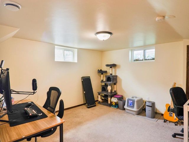400 NEWHALL STREET, Green Bay, WI 54302