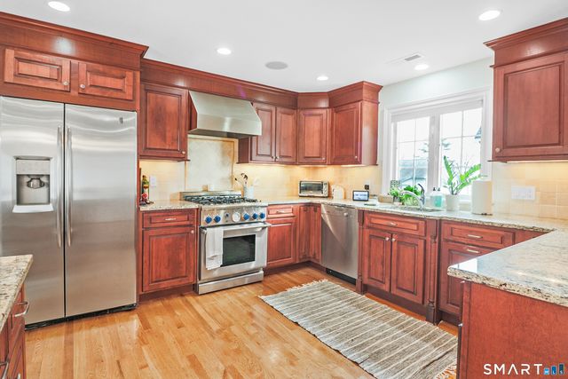 7 Hawkins Avenue 2, Norwalk, CT 06855